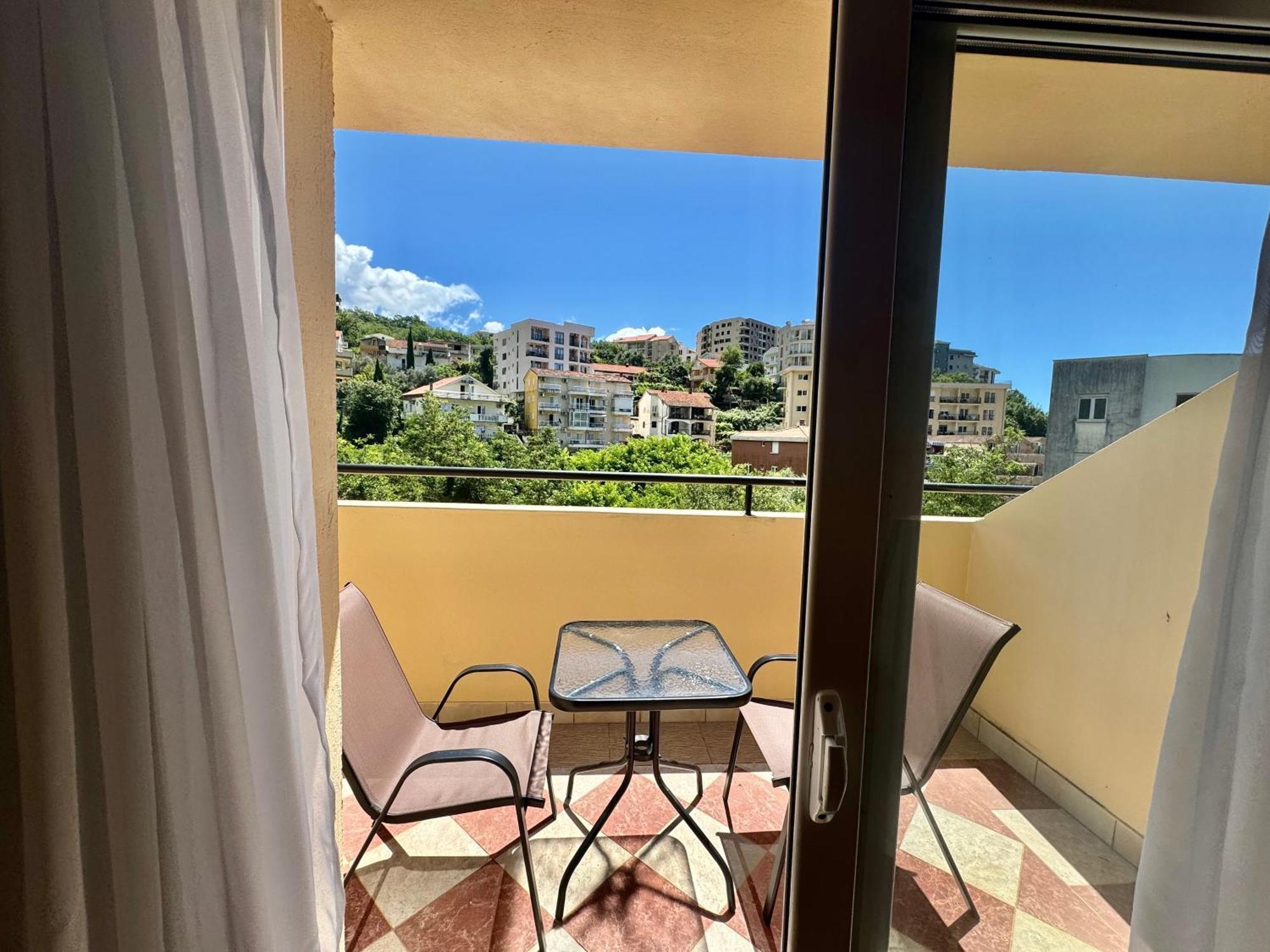 For-A Apartmani Bečići Eksteriør billede