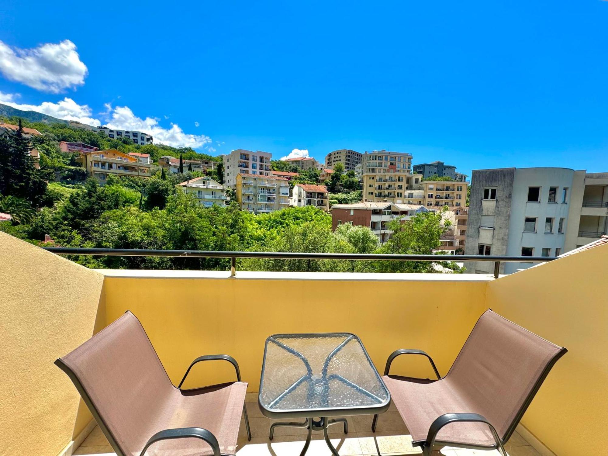 For-A Apartmani Bečići Eksteriør billede
